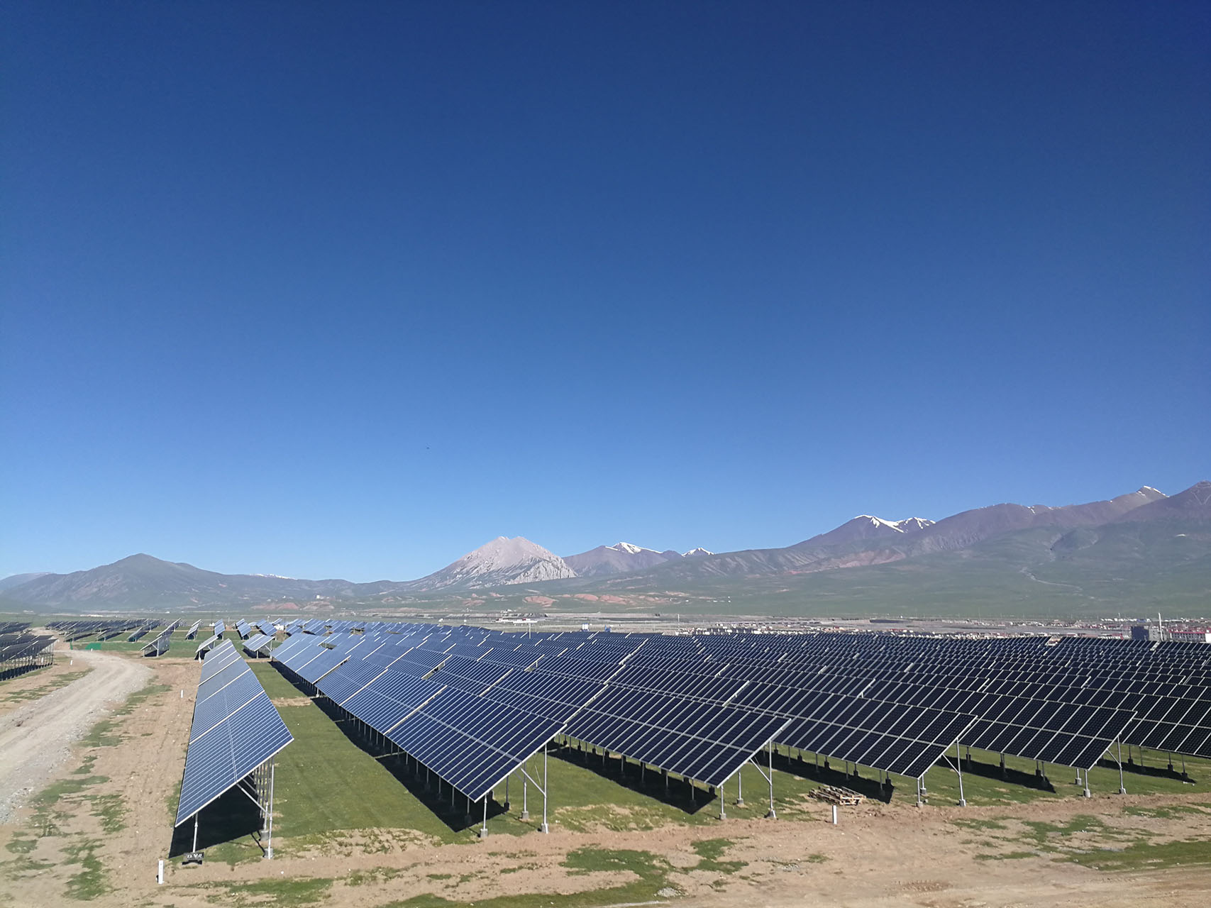 Grid-connected System CASE02