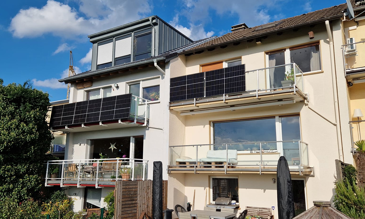 Smart energy management lets you avoid peak-hour electricity prices by automatically switching to stored power when grid rates are highest, saving you money daily