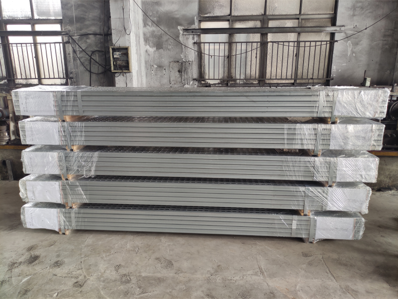 Global Rollout Begins: SUNROVER Ships Premium Aluminum Alloy Solar Mounting Systems